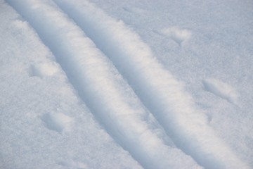 Fototapeta na wymiar traces of skis