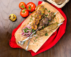  kebab of lamb, pork and chicken