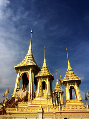 Fototapeta premium The goldren Merciful for King rama 9 - Thailand