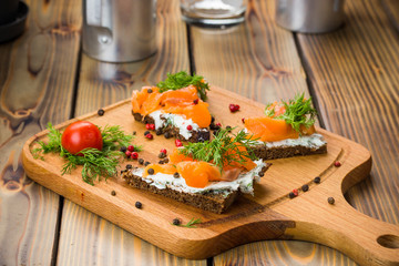 bruschetta with salmon