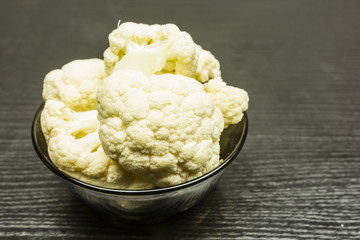 Fresh cauliflower in a bowl
