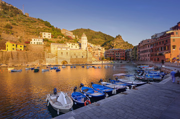 Fototapeta na wymiar Vernazza old town in Cinque Terre, Italy