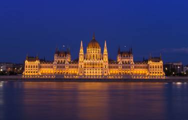 Fototapeta na wymiar Budapest Parliament building at night. Hungary