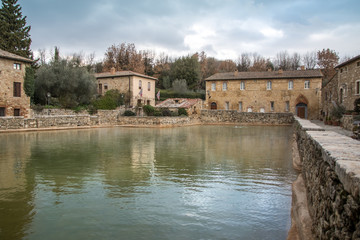 Obraz premium Therme in Stadtteil Bagno Vignoni, San Quirico d’Orcia, Toskana, Italien