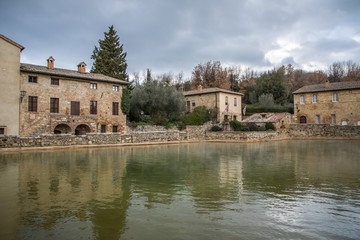 Fototapeta na wymiar Therme in Bagno Vignoni, San Quirico d’Orcia, Toskana, Italien