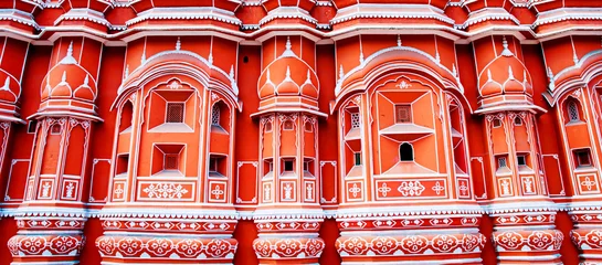 Foto op Plexiglas Famous Rajasthan landmark - Hawa Mahal palace (Palace of the Winds), Jaipur, Rajasthan © olenatur