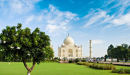 Taj Mahal in sunrise light, Agra, India