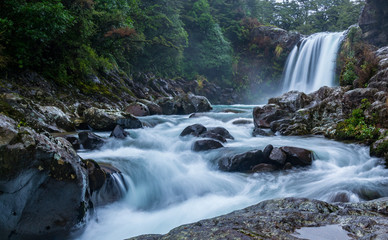 Fototapeta na wymiar waterfall in new zealand