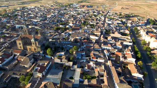 Drone en Orgaz, pueblo  de la provincia de Toledo, en la comunidad aut&oacute;noma de Castilla La Mancha (Espa&ntilde;a) Video aereo con Dron