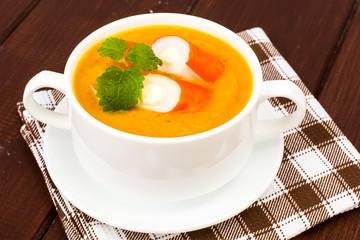 Vegetable soup with surimi