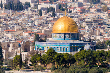 Fototapeta na wymiar Dome of the Rock in Jerusalem