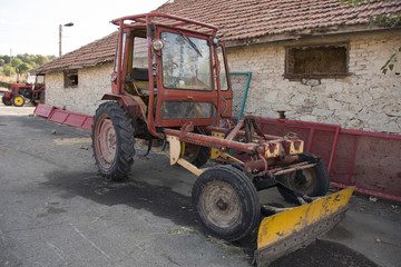 Obraz premium old tractor