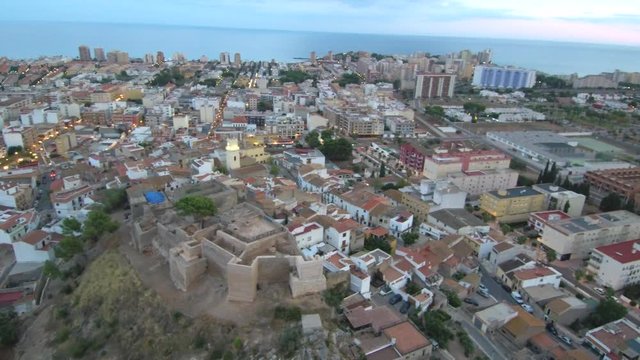 Drone en Oropesa del Mar, pueblo de la Comunidad Valenciana, España, situado en la costa de la provincia de Castellón. Video aereo con Drone