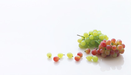 green and red grape