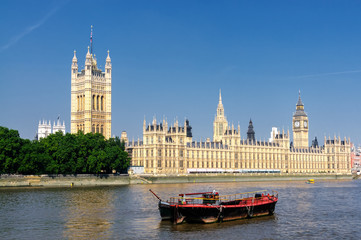 river Thames with Houses of Parliament in the background