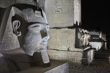 Fototapeta na wymiar Head from the statue of Ramses II in the temple of Luxor