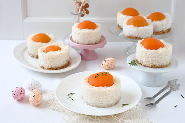 Milchreis- Törtchen mit Aprikosen