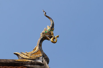 Fototapeta na wymiar Art rooftop main hall of Wat Pong Sanuk Temple, Lampang,Thailand.
