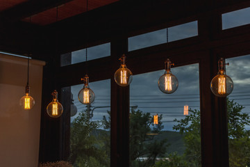 Incandescent light for restaurant decoration