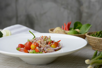 Glass noodle spicy salad with minced pork (Yum Woon Sen)