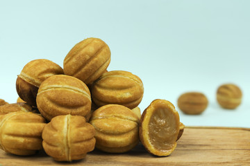 cookies nuts with condensed milk