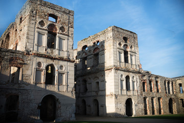 Fototapeta na wymiar historical ruins of castle Krzyztopor in Swietokrzyskie, Poland