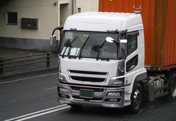 牽引自動車 トレーラー