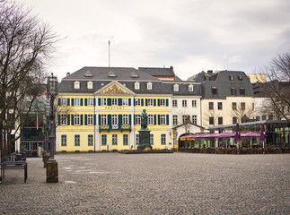 Fototapeta na wymiar Post in Bonn, Münsterplatz