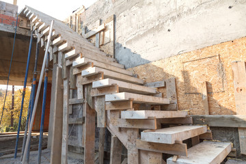 Installation of concrete steps during the construction of a house