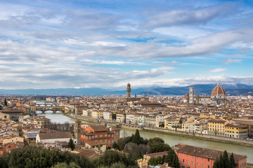 Fototapeta na wymiar Stadtbild Florenz, Dom und Ponte Vecchio, Toskana, Italien