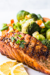 Grilled salmon fillet with vegetables mix. 