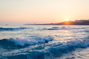 Obraz premium Sunset over sea