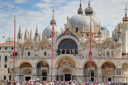 Fototapeta Dans les rues de Venise