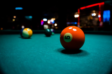 8 Pool, Ball 5