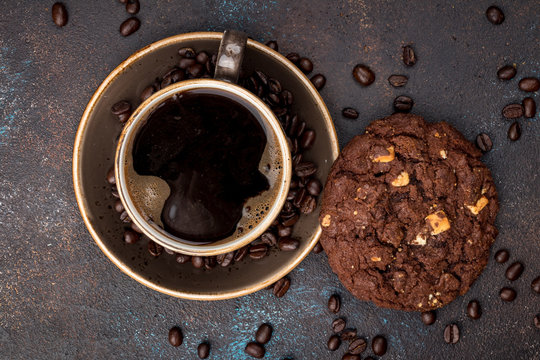 Cup of coffee and chocolate chip cookies