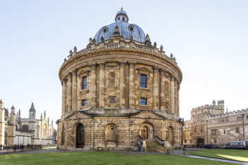 Fototapeta na wymiar Radcliffe camera is a building of Oxford University, England, designed by James Gibbs in neo-classical style and built in 1737–49 to house the Radcliffe Science Library