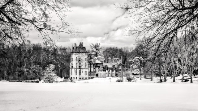 Fonthill Castle