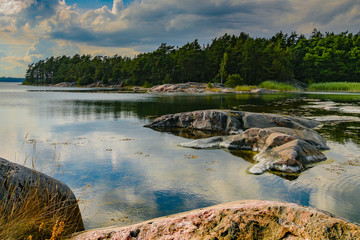 friedliche, landschaften , panorama , norwegen , steine im see,  seenlandschaft himmel, wolken,...