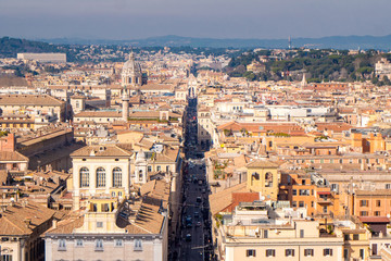 Fototapeta na wymiar Rome skyline as seen from above the venice square
