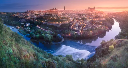 Foto auf Leinwand Panoramic aerial view of ancient city of Toledo © boule1301