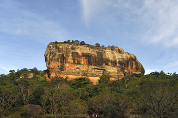Fototapeta na wymiar Sigiriya (Lion Rock)