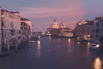 Obraz na płótnie Canvas Grand Canal and Basilica Santa Maria della Salute panorama
