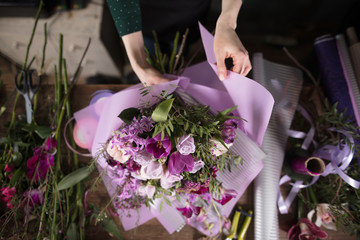 image of bouquet in purple gamma gamut , purple present
