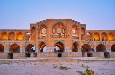 Photo sur Plexiglas Pont Khadjou Les niches voûtées du pont de Khaju, Isfahan, Iran