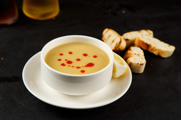 Lentil Soup with Sauce