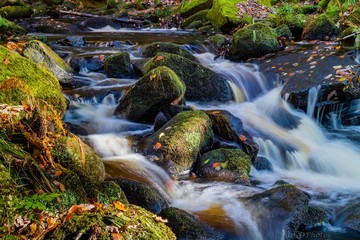 Fototapeta na wymiar Padley Gorge waterfalls