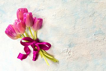 Obraz na płótnie Canvas tulip floweres on gray background
