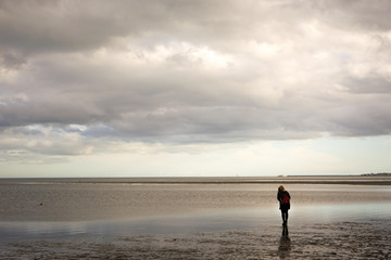 Obraz premium Strandblick mit Frau