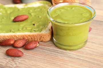 Green tea milk spread with almonds