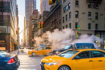 Zelfklevend Fotobehang New York Manhattan ochtend zonsopgang uitzicht met gele taxi& 39 s